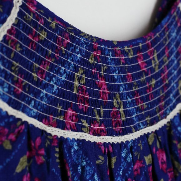 Napa Valley smocked top - Picture 3 of 5